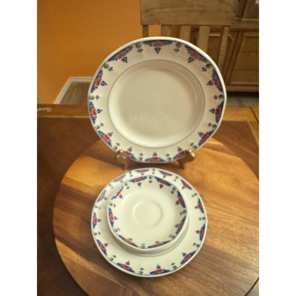 Adams "Veruschka" 1 DINNER PLATE, 2 SALAD PLATES &2  FRUIT BOWLS SET